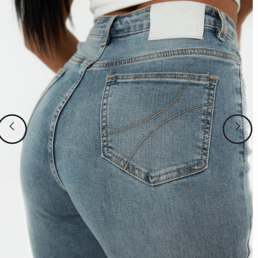 Lazuli Label Denim Distressed bootcut split hem - Picture 3 of 12